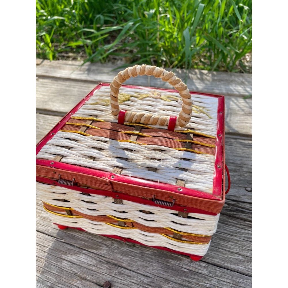 Vintage raffia straw Small Sewing Box Retro Red - Picture 13 of 15